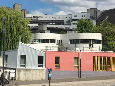 ADvenirMDARobertDebre